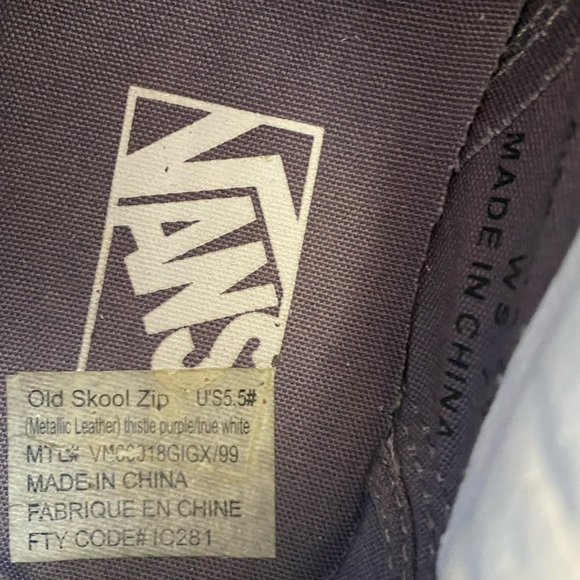 Vans leather old-school zip shoes! 👟 - Picture 3 of 8